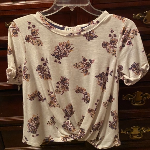 Von Maur tee shirt!! Size M-L!! - Picture 1 of 2